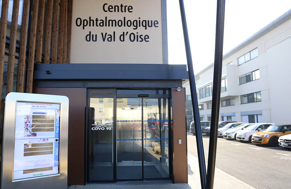 Opération de la cataracte postopératoire – COVO 95