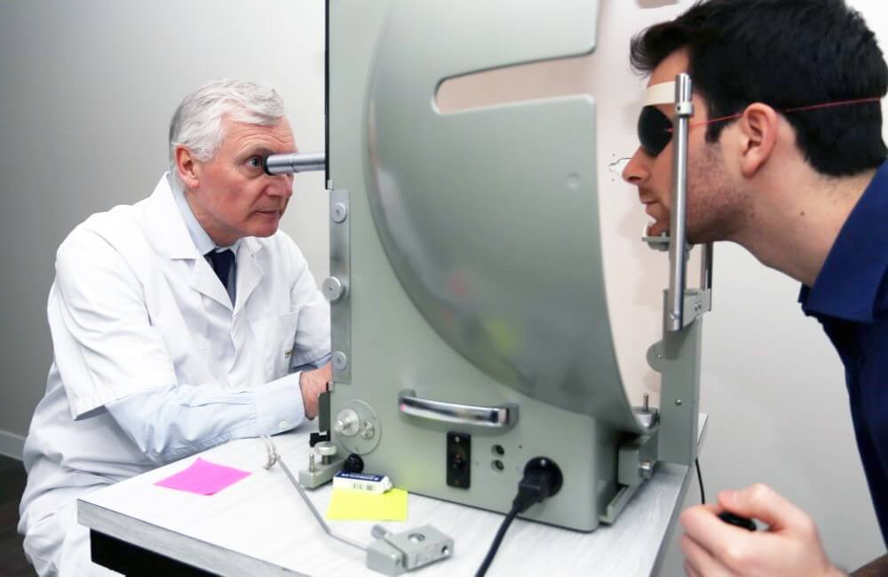 Rendez-vous ophtalmologue – Dépistage kératocône