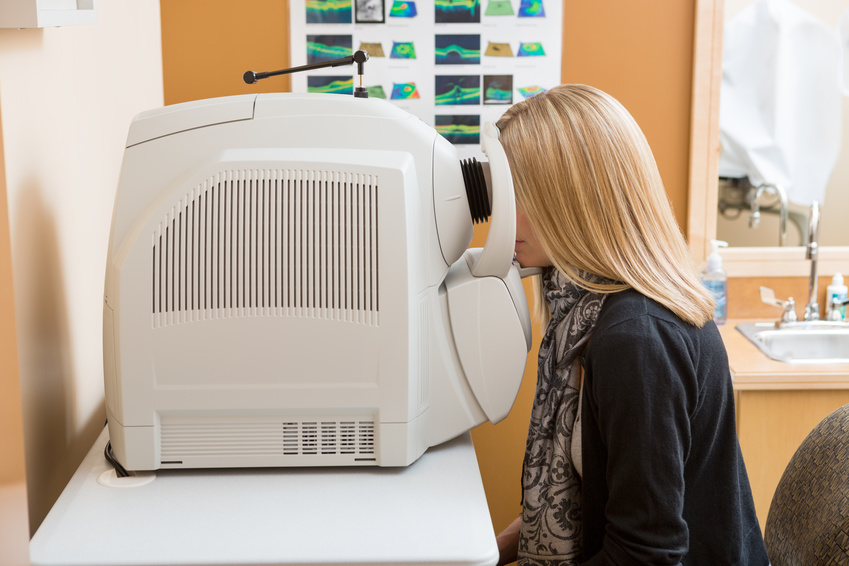 Déroulement d'un examen OCT - RDV ophtalmologue à Osny